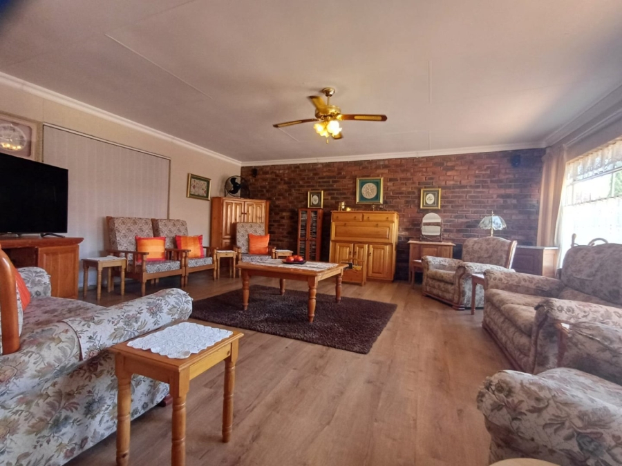 3 Bedroom Property for Sale in Vaal Park North West